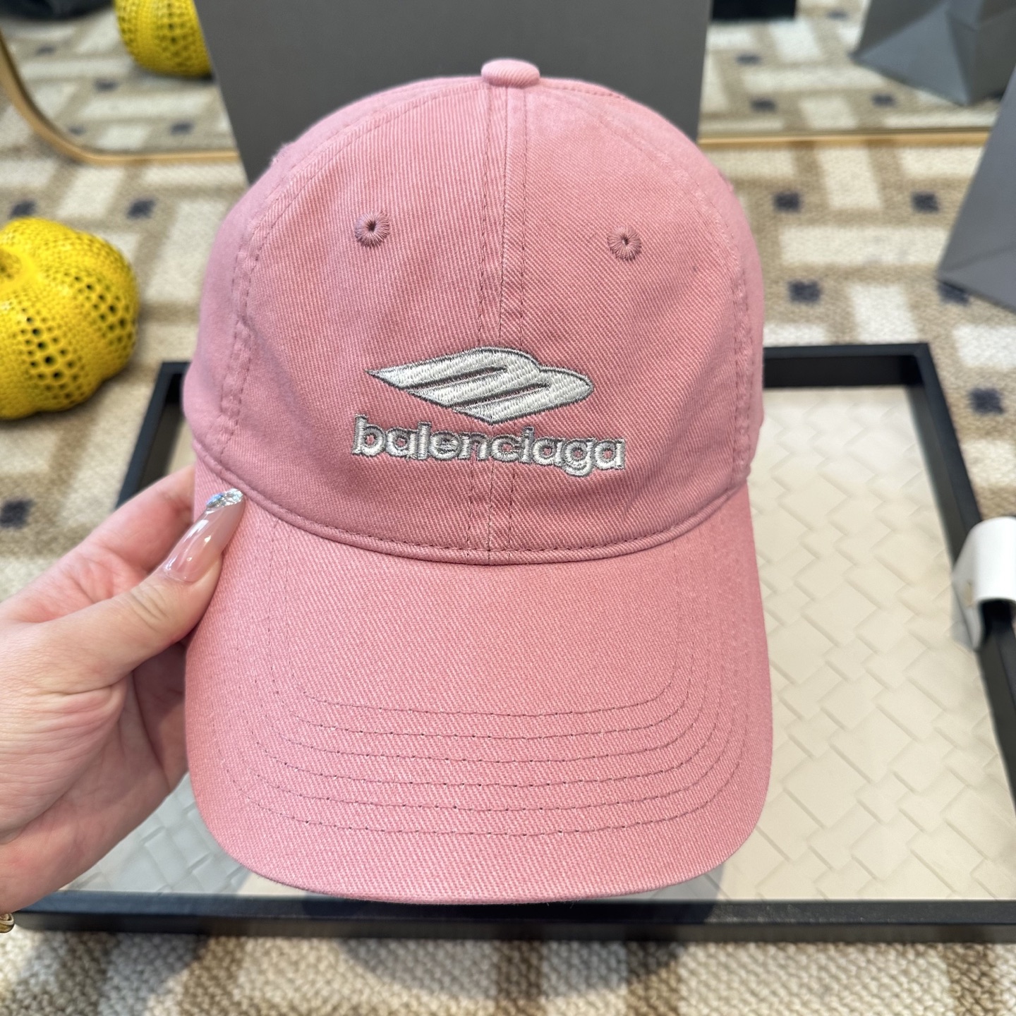 新品Balenciaga 巴黎世家字母新款棒球帽现货秒发🧢简约时尚超级无敌好看的帽子！情侣款！
