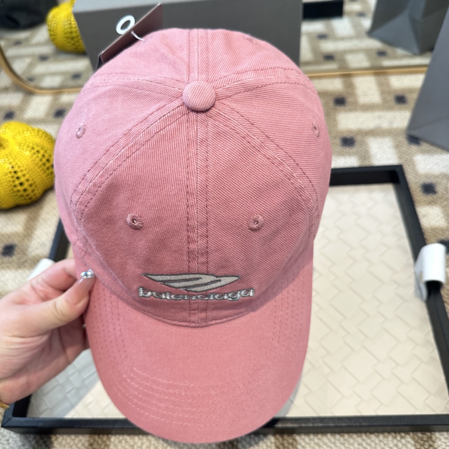 新品Balenciaga 巴黎世家字母新款棒球帽现货秒发🧢简约时尚超级无敌好看的帽子！情侣款！