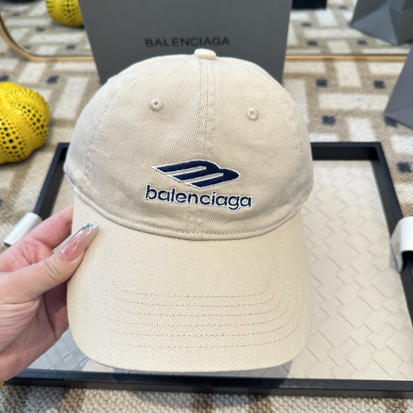 新品Balenciaga 巴黎世家字母新款棒球帽现货秒发🧢简约时尚超级无敌好看的帽子！情侣款！