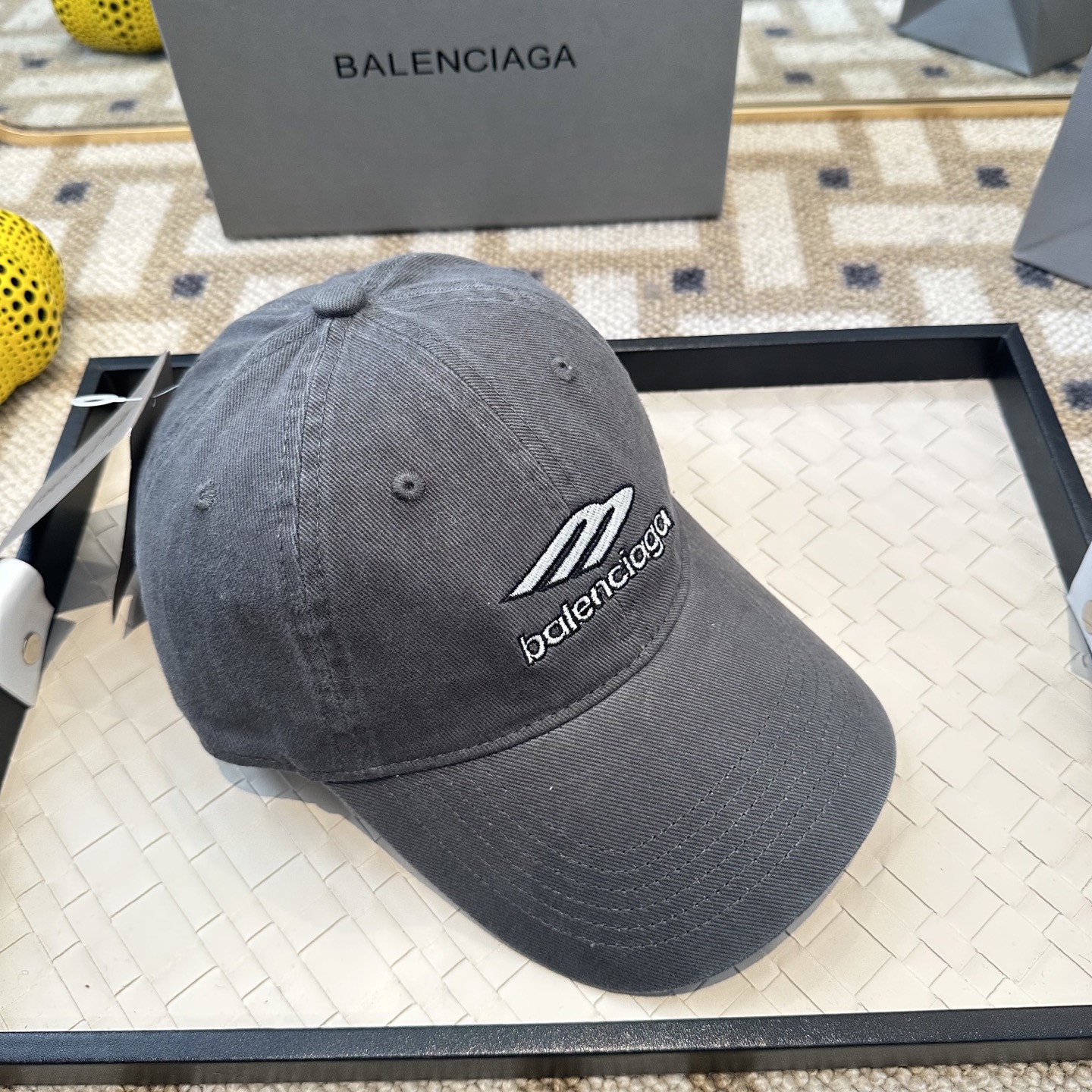 新品Balenciaga 巴黎世家字母新款棒球帽现货秒发🧢简约时尚超级无敌好看的帽子！情侣款！