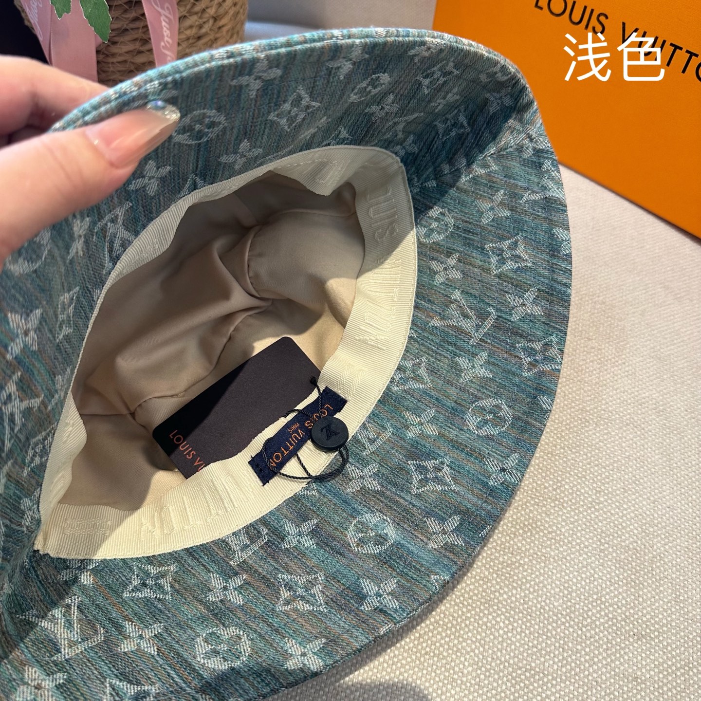 Lv路易威登2026新款可遮阳帽女透气渔夫帽度假旅游拍照时尚搭子