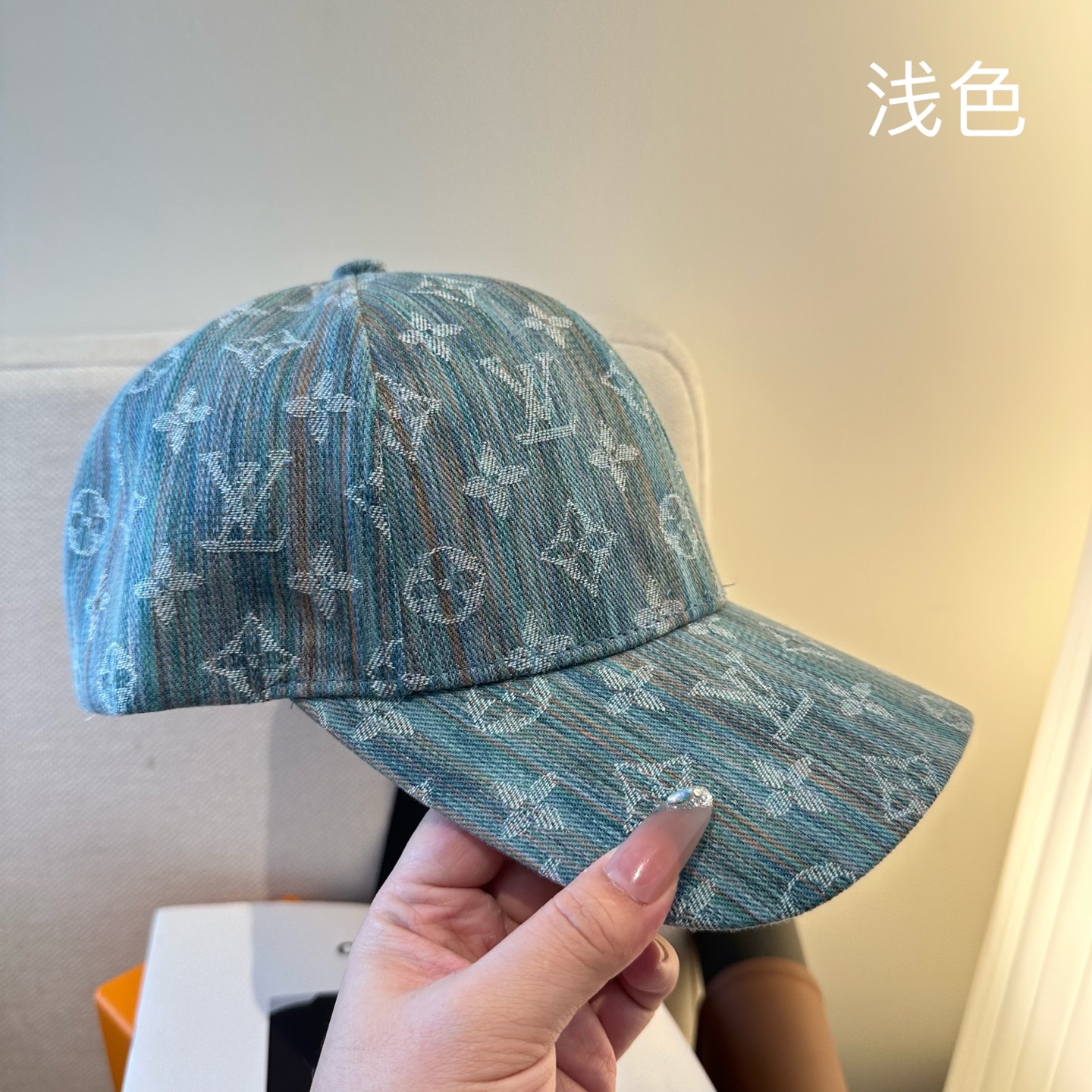 🧢路易威登棒球帽 LouisVuitton😍新款LV棒球帽，重工打造♥️高端大气，百搭款🤗男女通用！