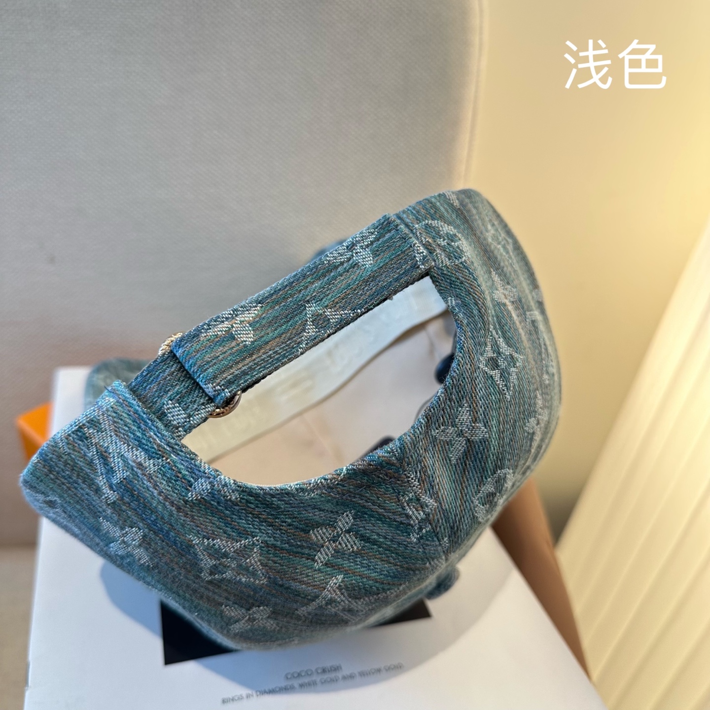 🧢路易威登棒球帽 LouisVuitton😍新款LV棒球帽，重工打造♥️高端大气，百搭款🤗男女通用！