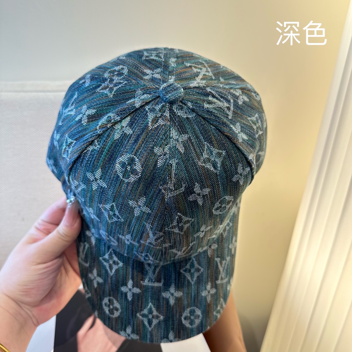 🧢路易威登棒球帽 LouisVuitton😍新款LV棒球帽，重工打造♥️高端大气，百搭款🤗男女通用！