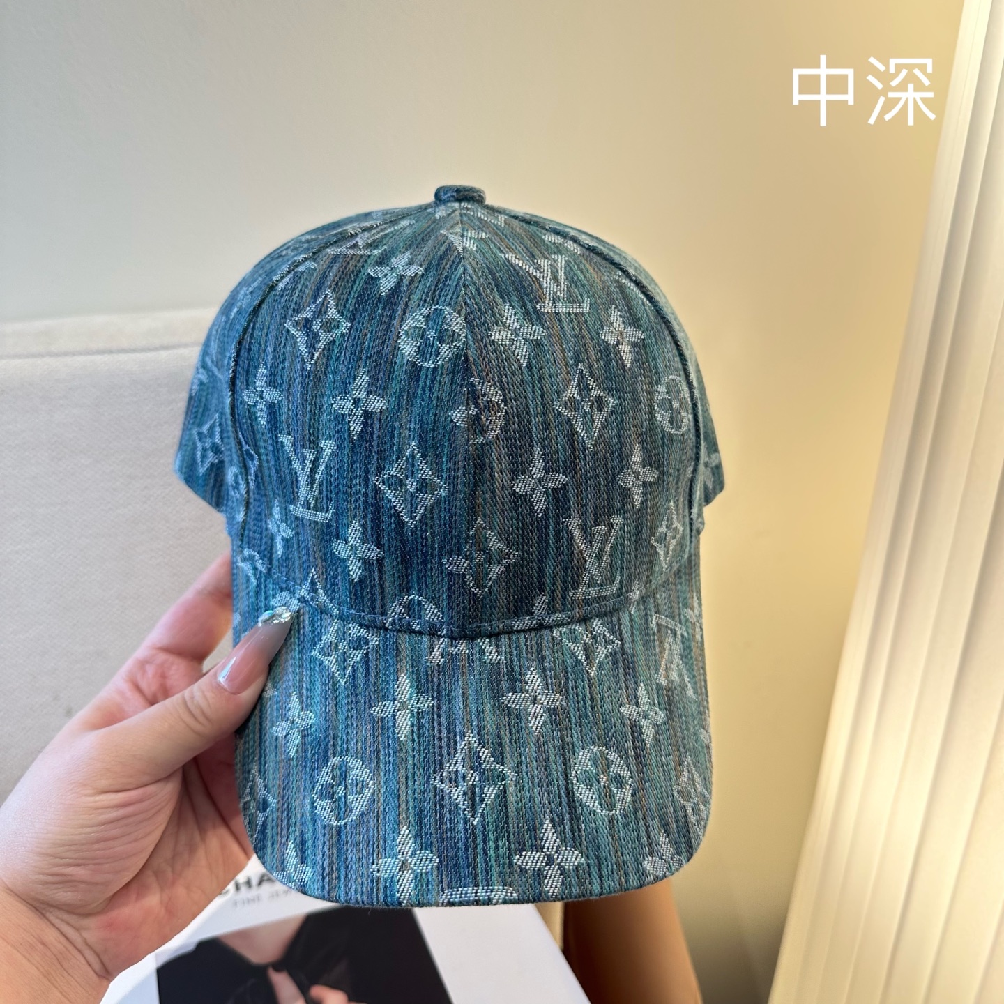 🧢路易威登棒球帽 LouisVuitton😍新款LV棒球帽，重工打造♥️高端大气，百搭款🤗男女通用！