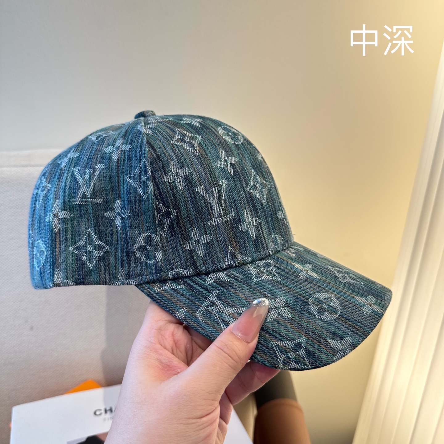 🧢路易威登棒球帽 LouisVuitton😍新款LV棒球帽，重工打造♥️高端大气，百搭款🤗男女通用！