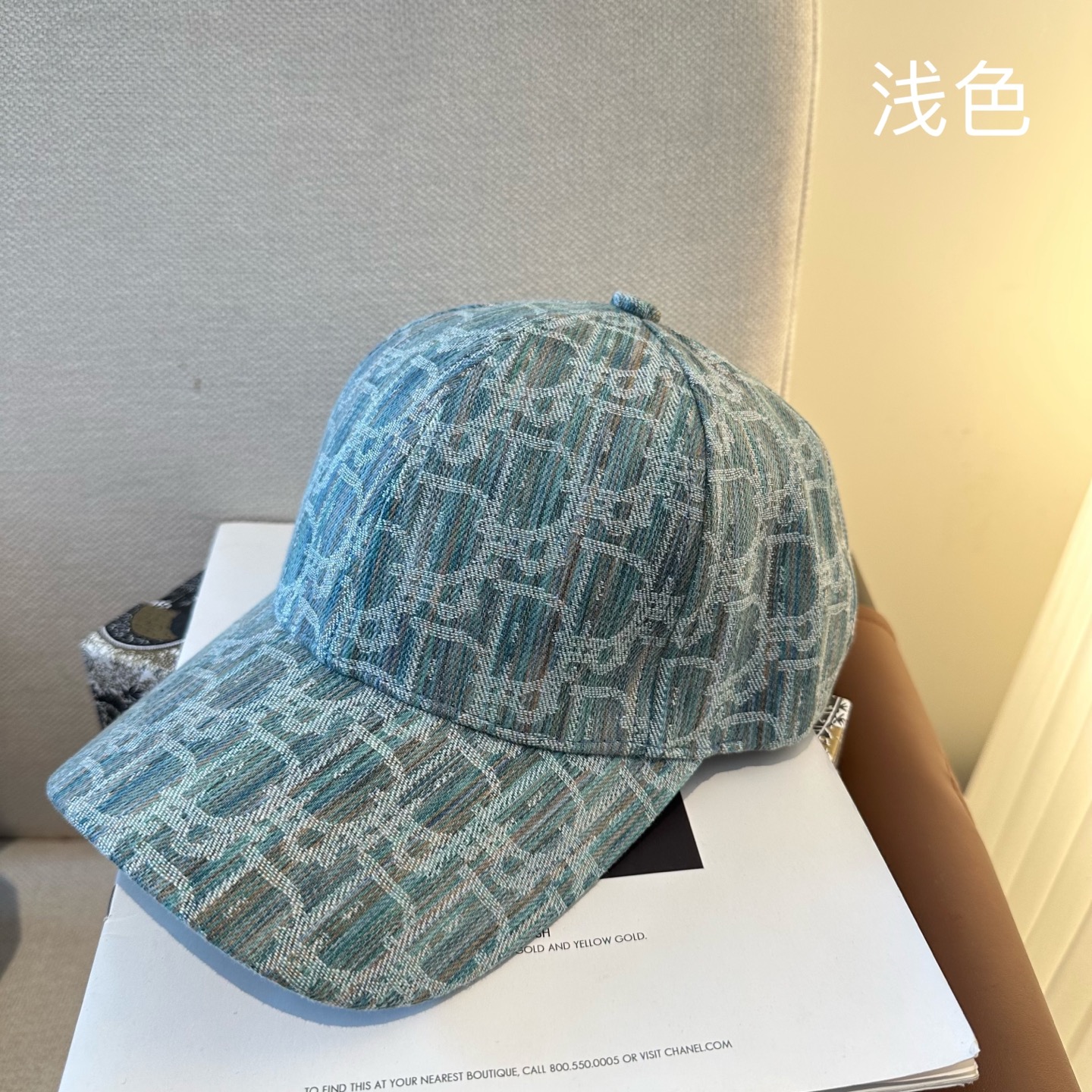 🧢DIOR迪奥棒球帽 😍新款棒球帽，重工打造♥️高端大气，百搭款🤗男女通用！