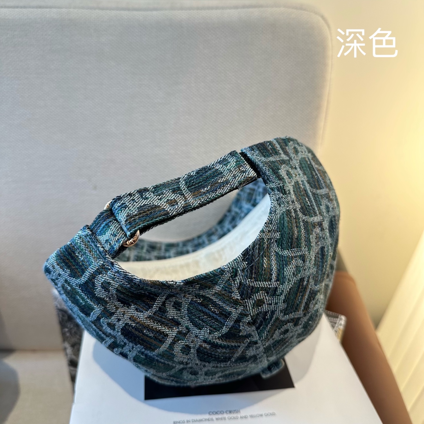 🧢DIOR迪奥棒球帽 😍新款棒球帽，重工打造♥️高端大气，百搭款🤗男女通用！