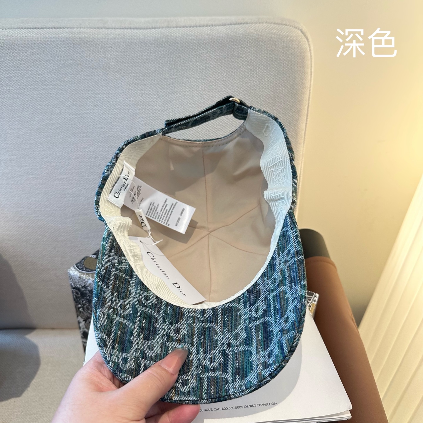 🧢DIOR迪奥棒球帽 😍新款棒球帽，重工打造♥️高端大气，百搭款🤗男女通用！