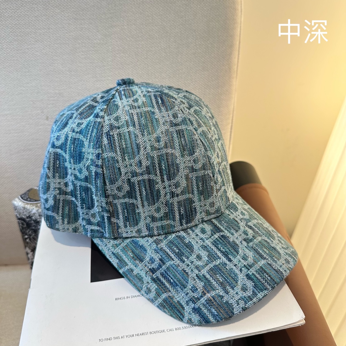 🧢DIOR迪奥棒球帽 😍新款棒球帽，重工打造♥️高端大气，百搭款🤗男女通用！