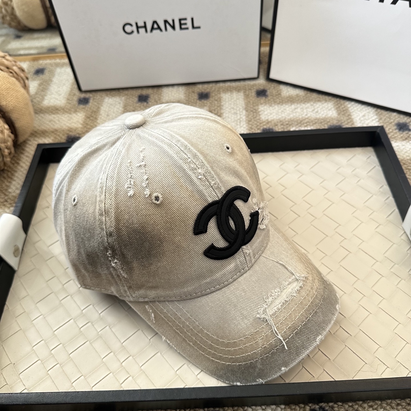 Chanel CHANEL香奈儿 新款简约棒球帽，新款 ， 款超好搭配，赶紧入手