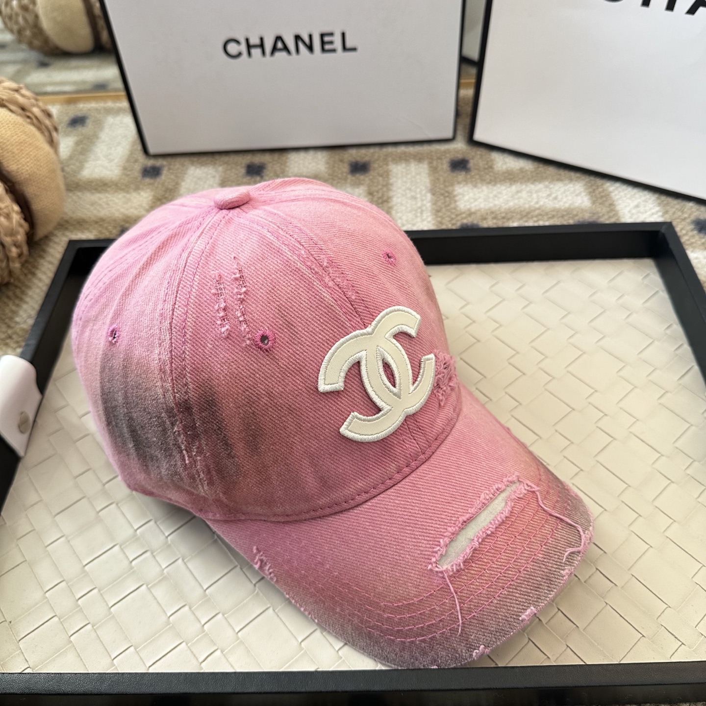 Chanel CHANEL香奈儿 新款简约棒球帽，新款 ， 款超好搭配，赶紧入手