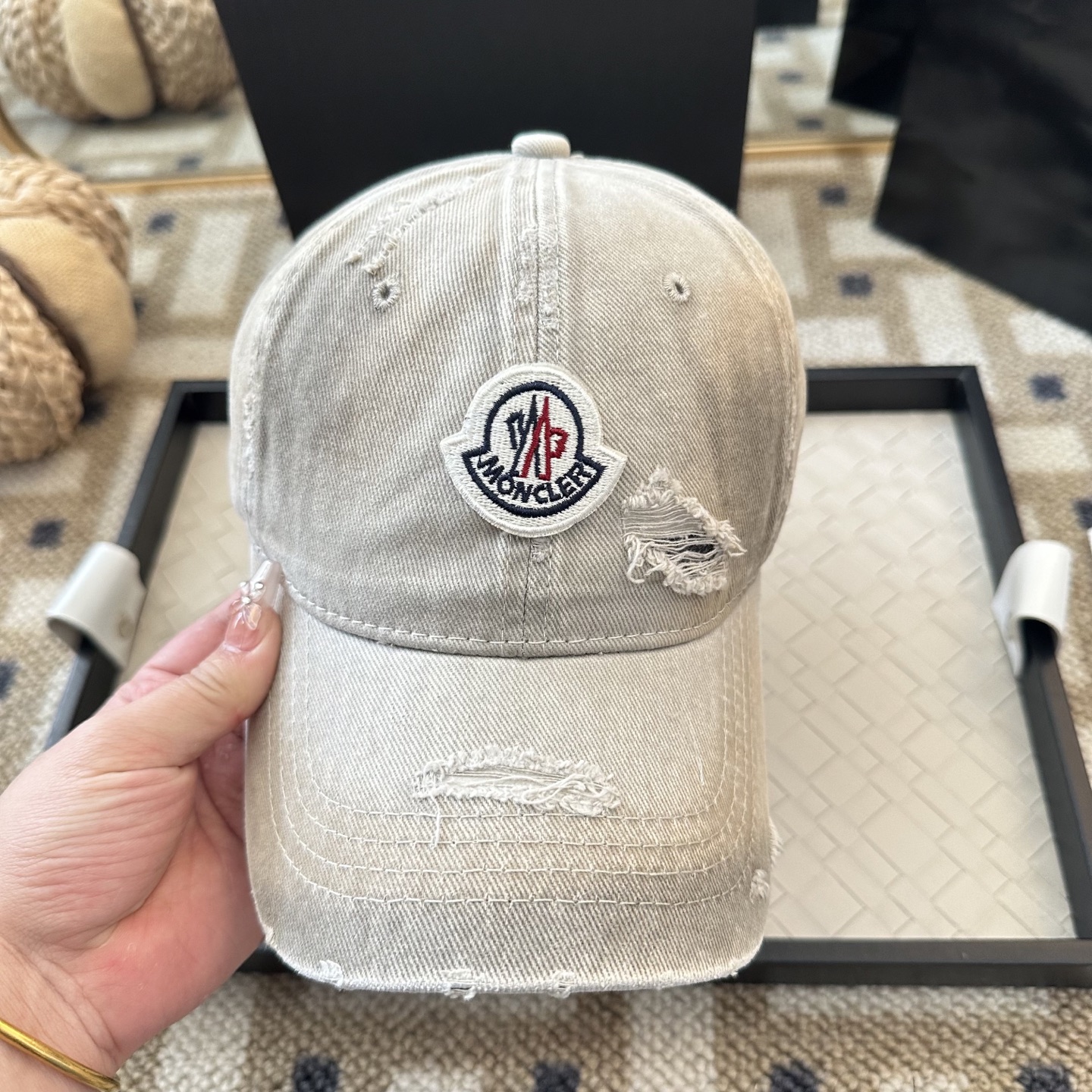 Moncler 新款棒球帽，重工打造 高端 ，百搭款
