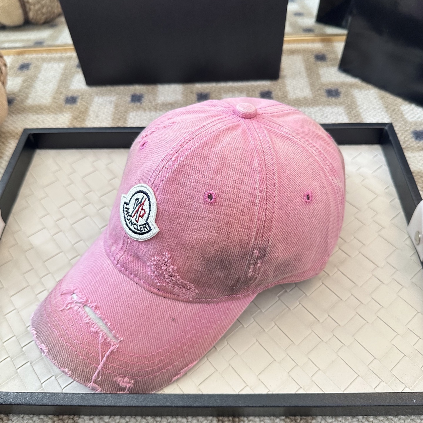 Moncler 新款棒球帽，重工打造 高端 ，百搭款