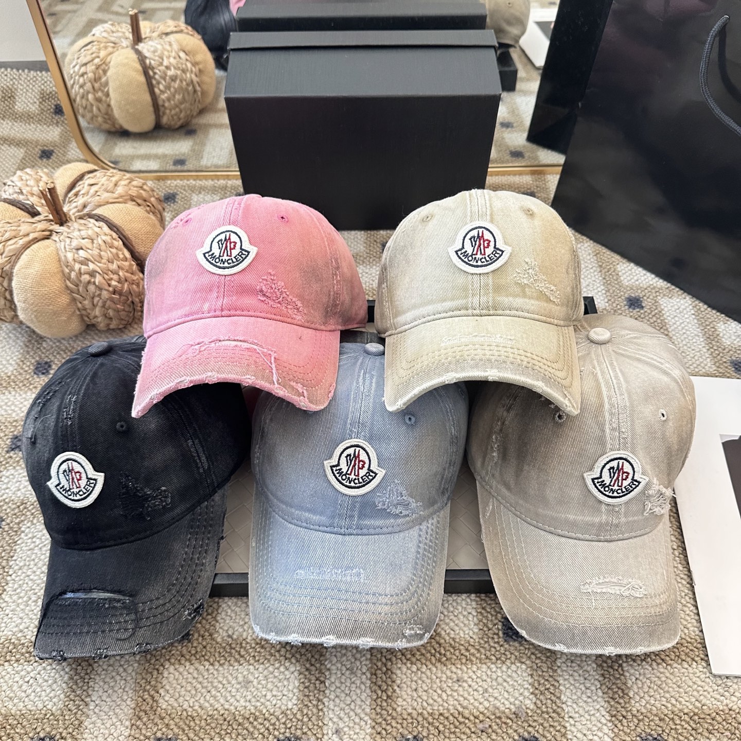 Moncler 新款棒球帽，重工打造 高端 ，百搭款