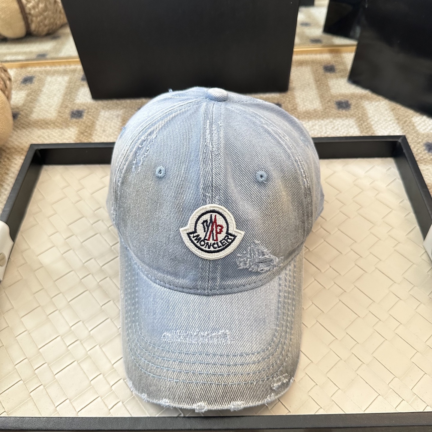 Moncler 新款棒球帽，重工打造 高端 ，百搭款