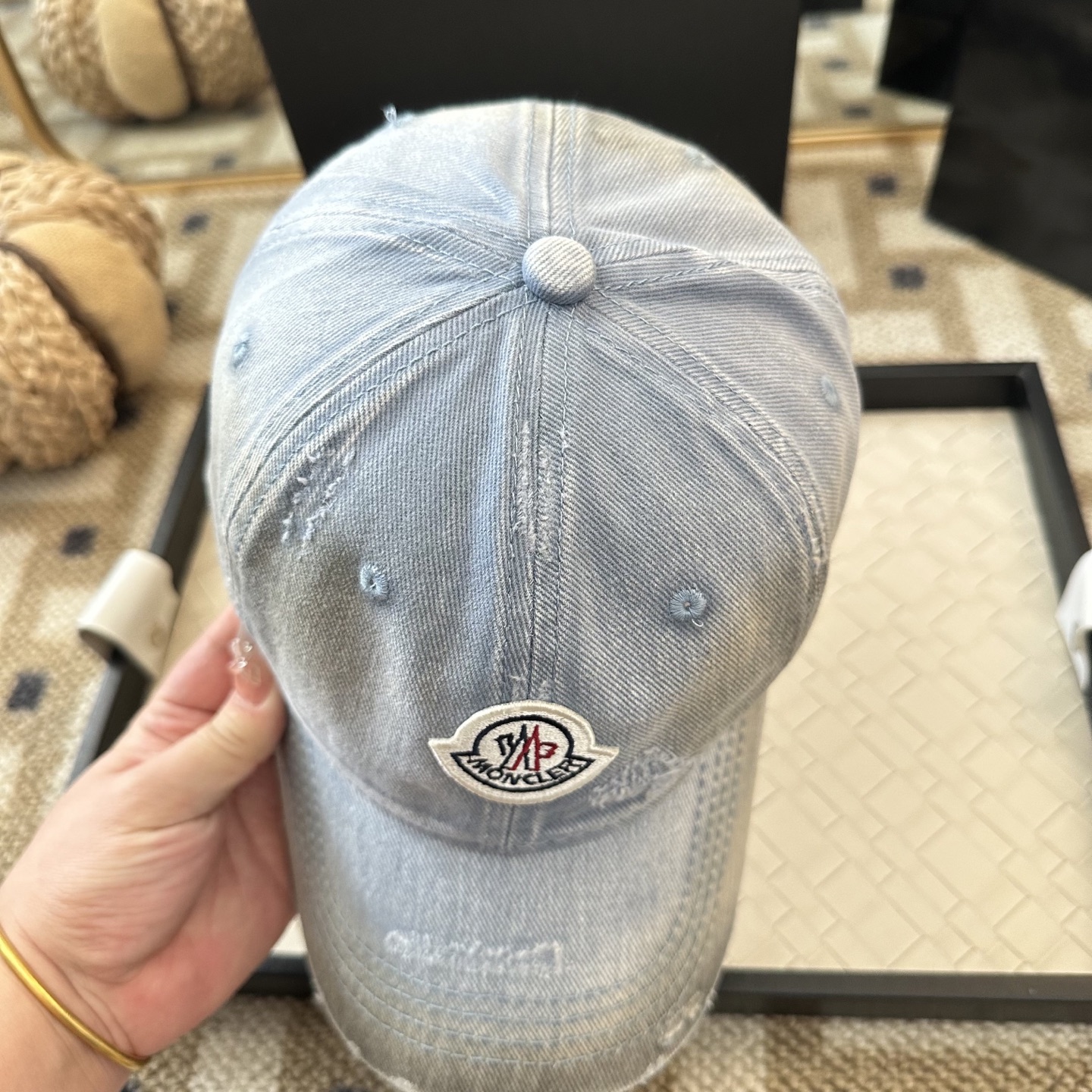 Moncler 新款棒球帽，重工打造 高端 ，百搭款