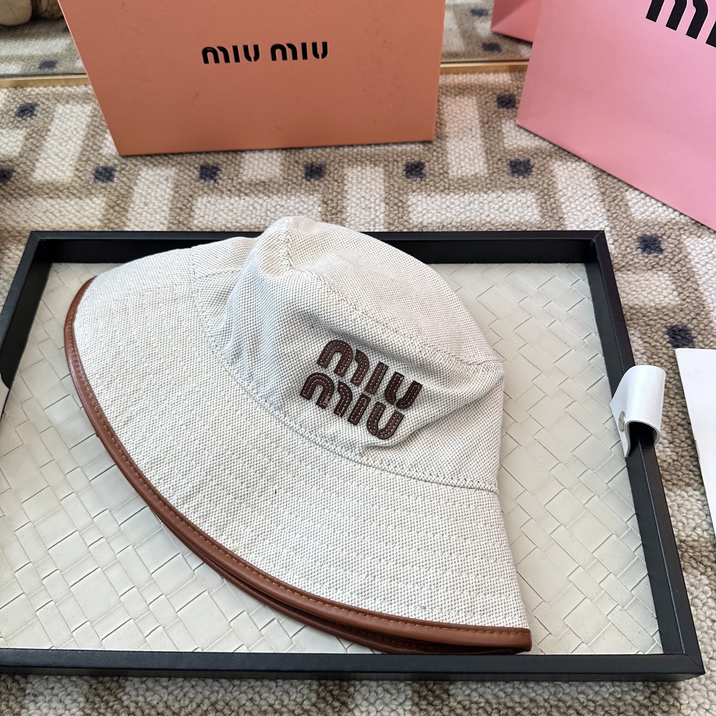 Miu Miu miumiu双面渔夫帽 开模定制，头围57cm男女通用