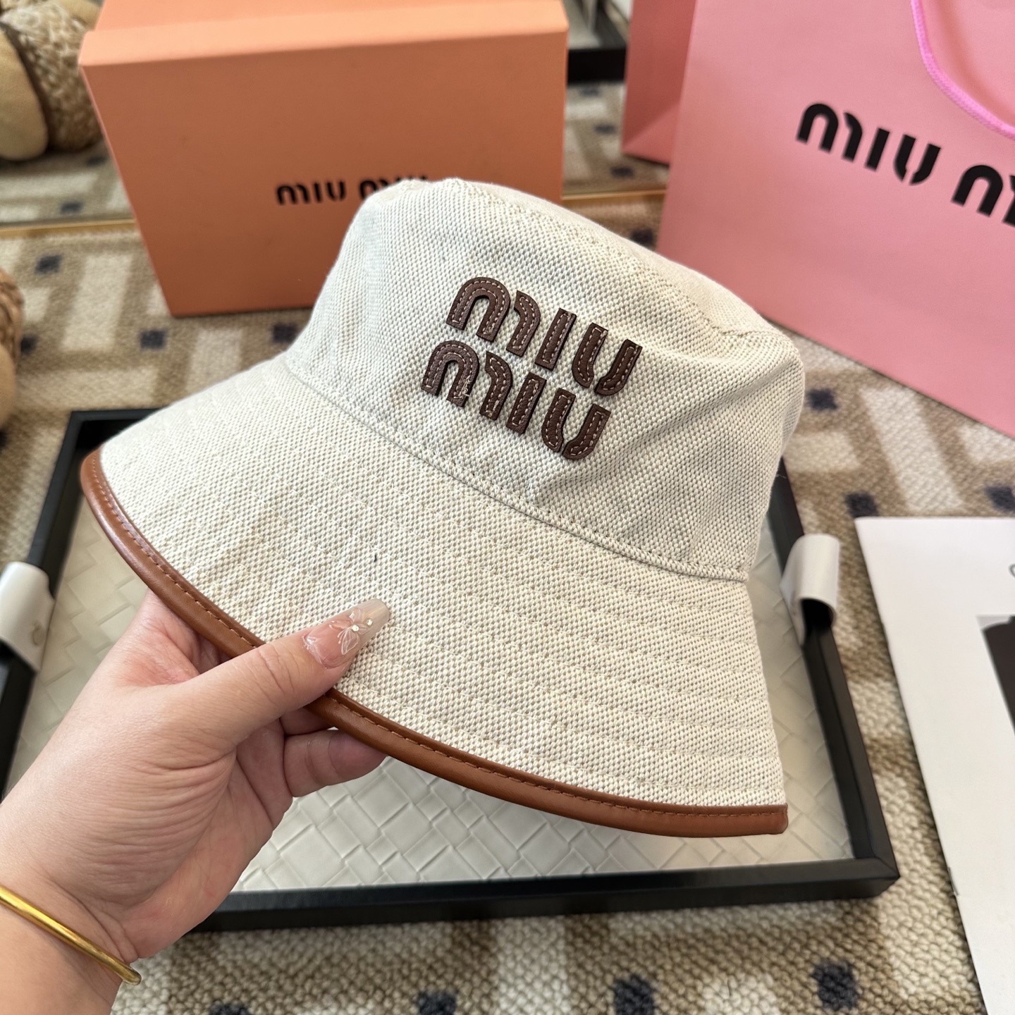 Miu Miu miumiu双面渔夫帽 开模定制，头围57cm男女通用