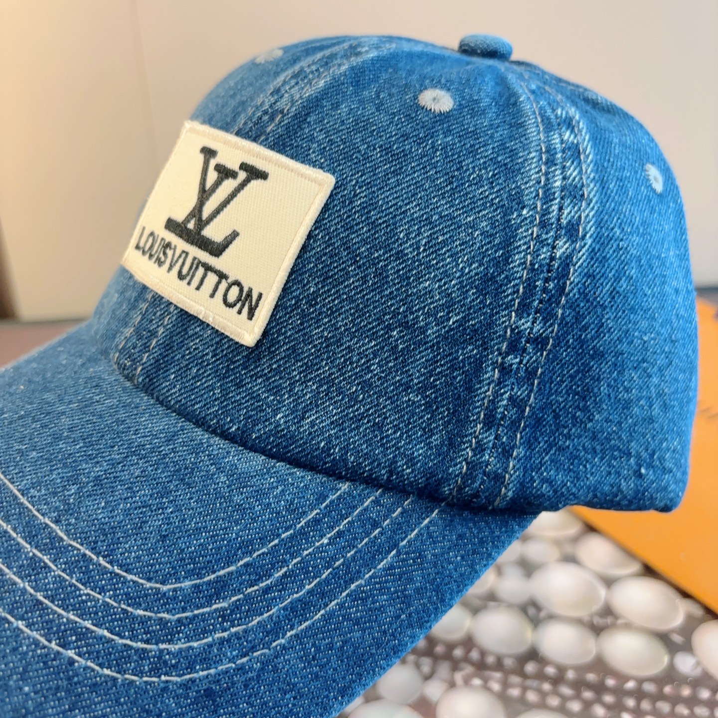 P63🧢路易威登棒球帽 LouisVuitton😍新款LV棒球帽，重工打造&hearts;️高端大气，百搭款🤗男女通用！