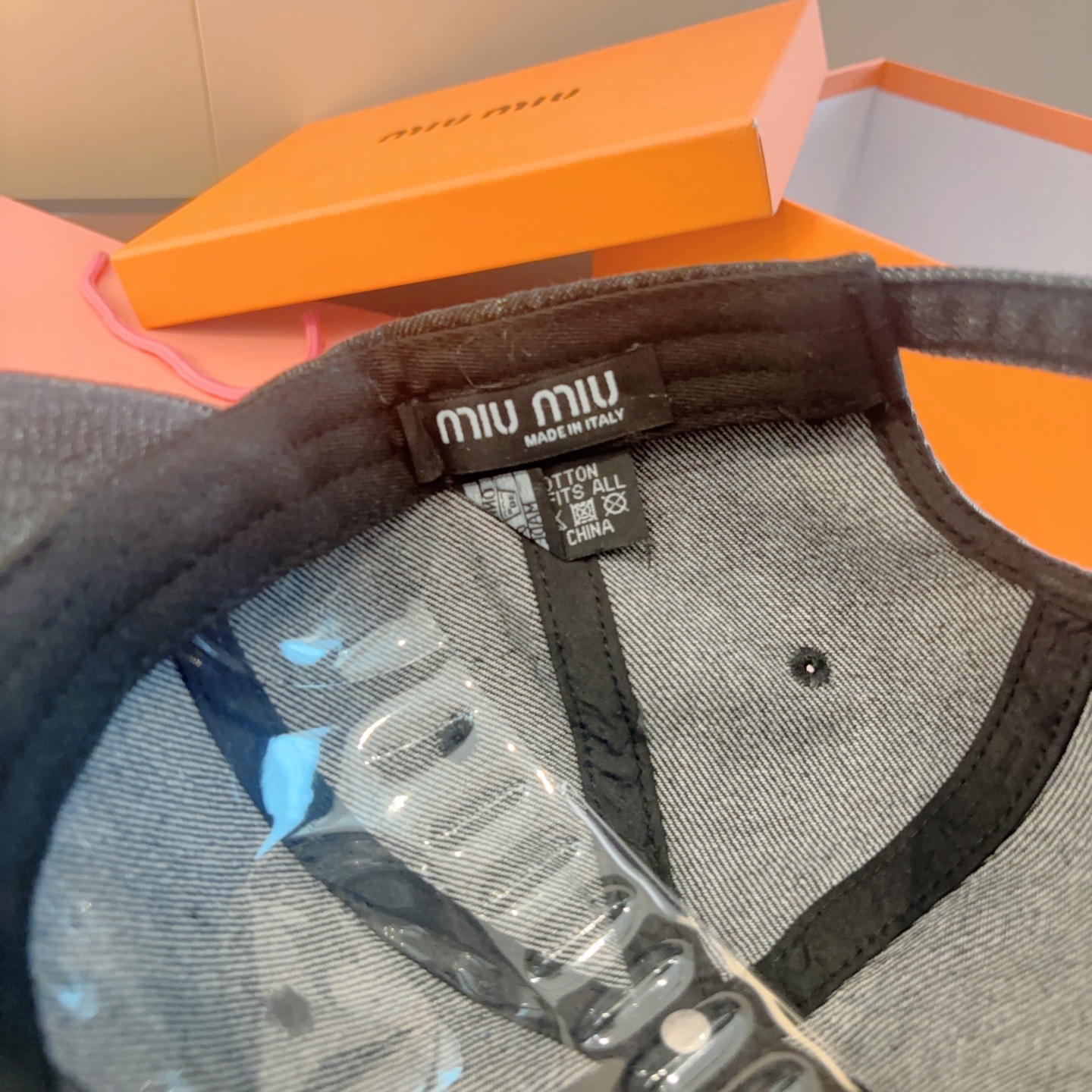 P63 谬谬miumiu 原单 新款棒球帽，正品开模订制，原版做工细致质量超赞！