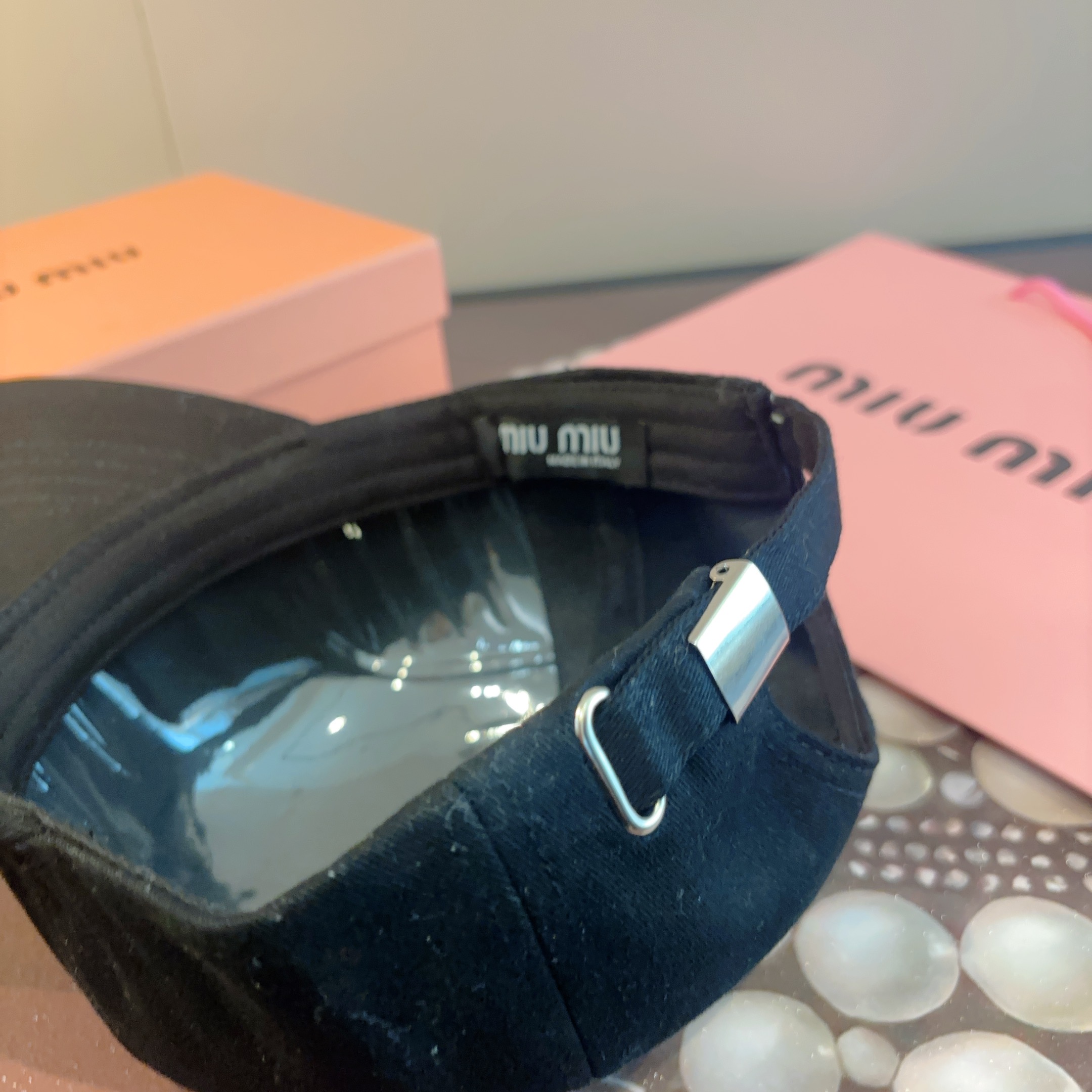 谬谬miumiu 原单 新款棒球帽，正品开模订制，原版做工细致质量超赞！