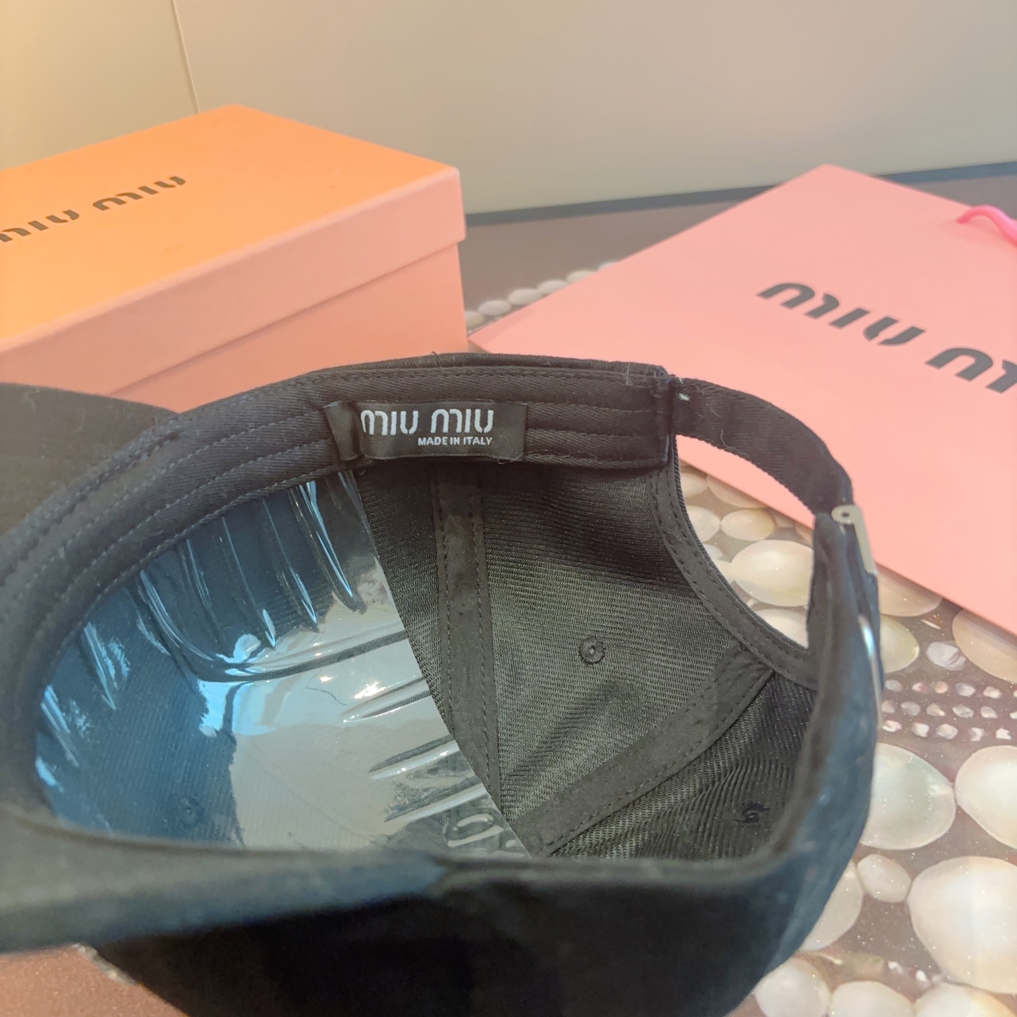 谬谬miumiu 原单 新款棒球帽，正品开模订制，原版做工细致质量超赞！