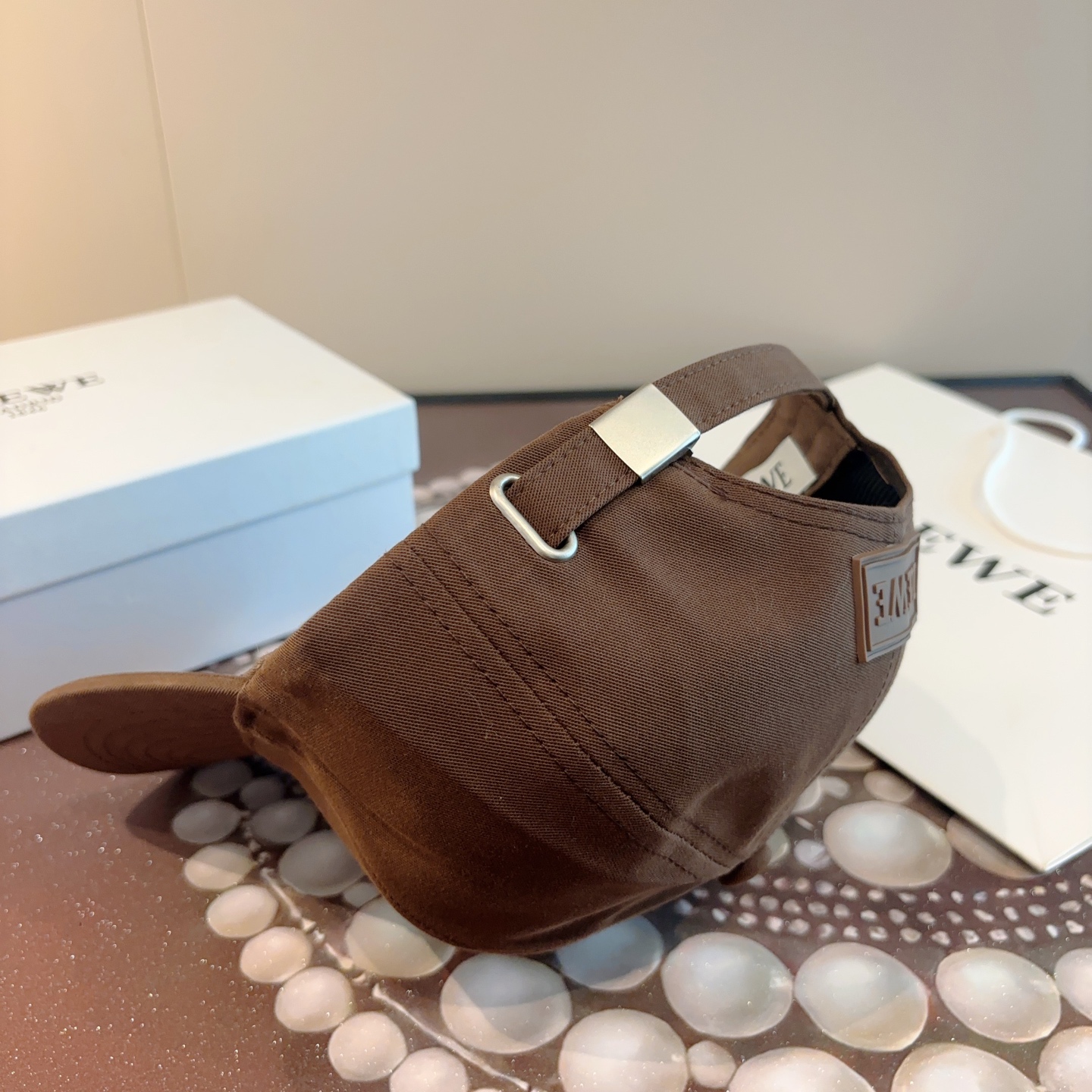 LOEWE【罗意威】新款刺绣棒球帽，专柜同步出货，大牌款超好搭配，赶紧入手