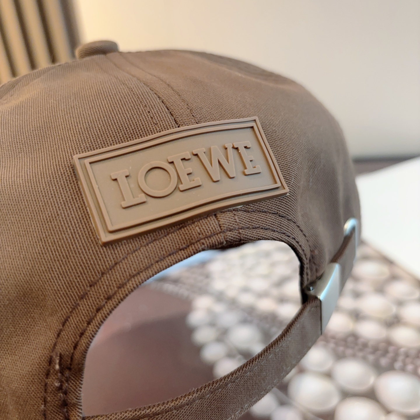 LOEWE【罗意威】新款刺绣棒球帽，专柜同步出货，大牌款超好搭配，赶紧入手