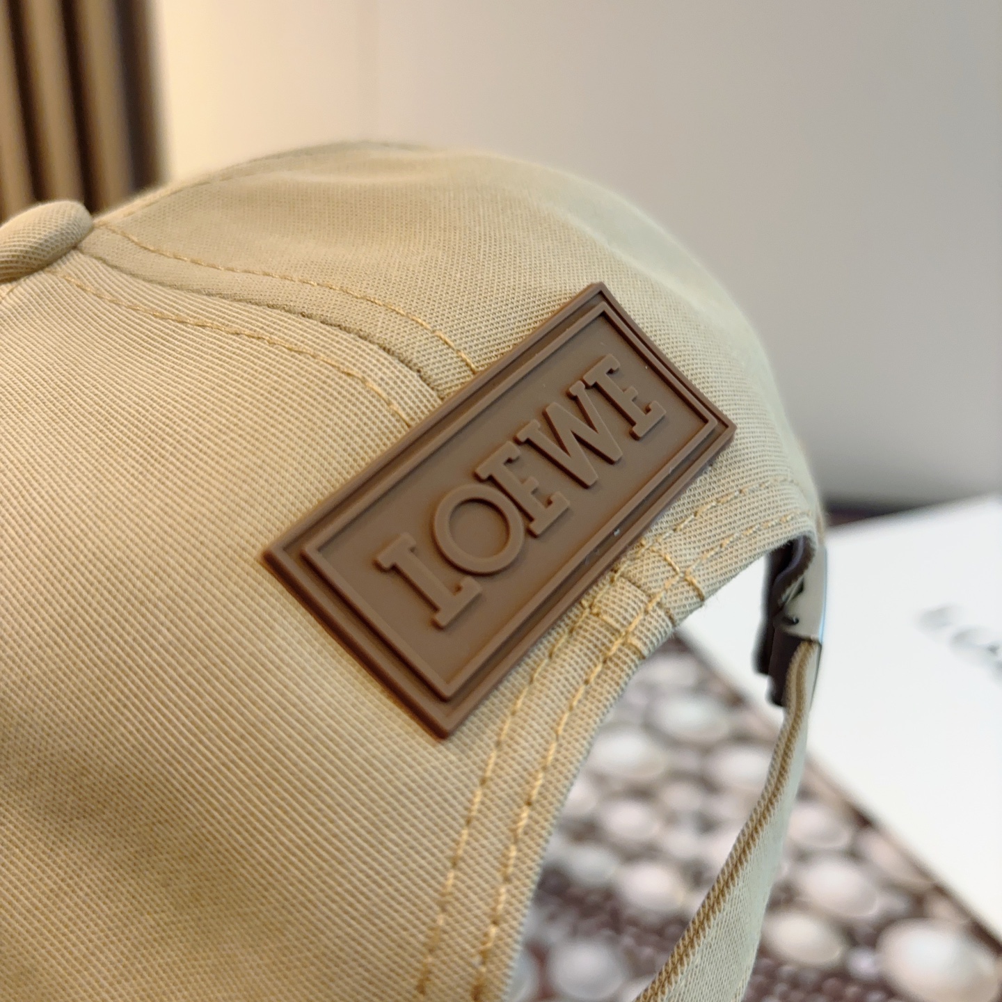 LOEWE【罗意威】新款刺绣棒球帽，专柜同步出货，大牌款超好搭配，赶紧入手