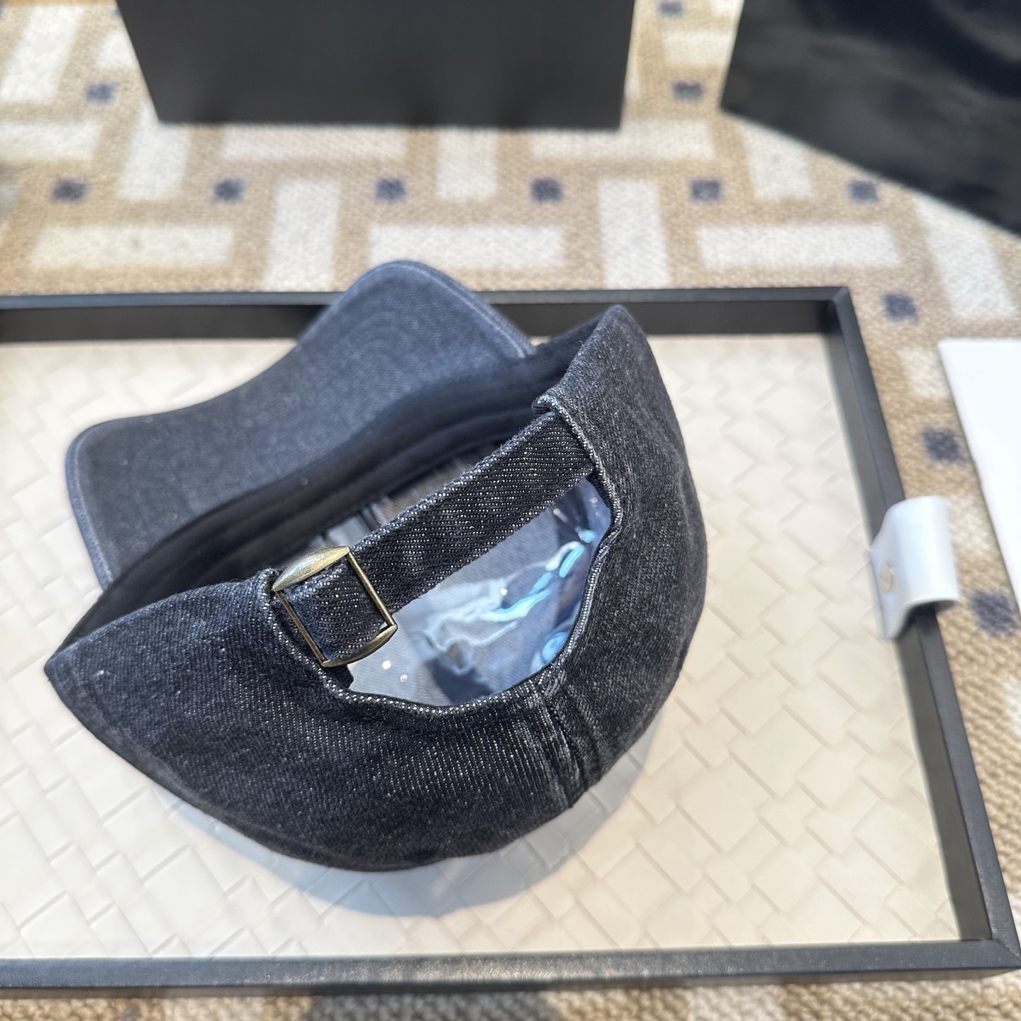 爆款CELINE（赛琳）简约明星同款最新棒球帽，时尚潮流，高端做工！每一个帽子都是用心之作！非一般的品质