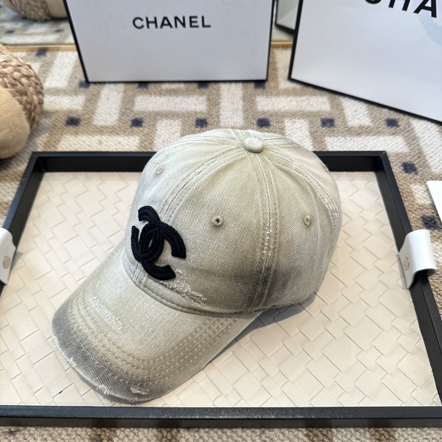 Chanel 新款简约棒球帽，新款 ， 款超好搭配，赶紧入手