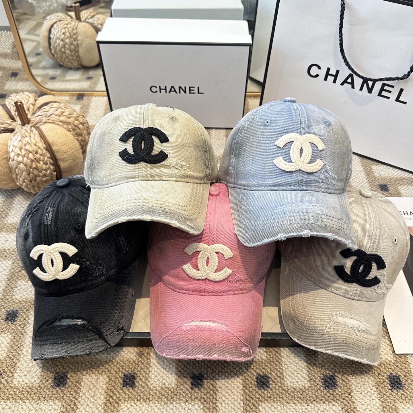 Chanel 新款简约棒球帽，新款 ， 款超好搭配，赶紧入手