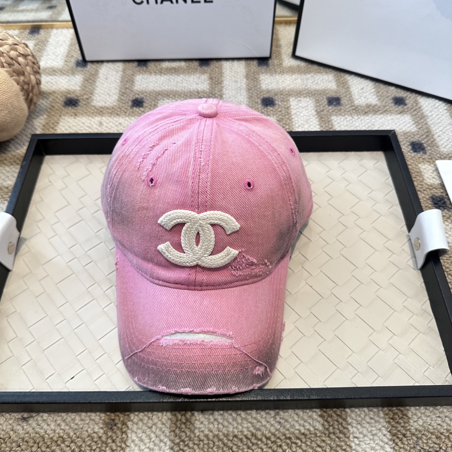 Chanel 新款简约棒球帽，新款 ， 款超好搭配，赶紧入手