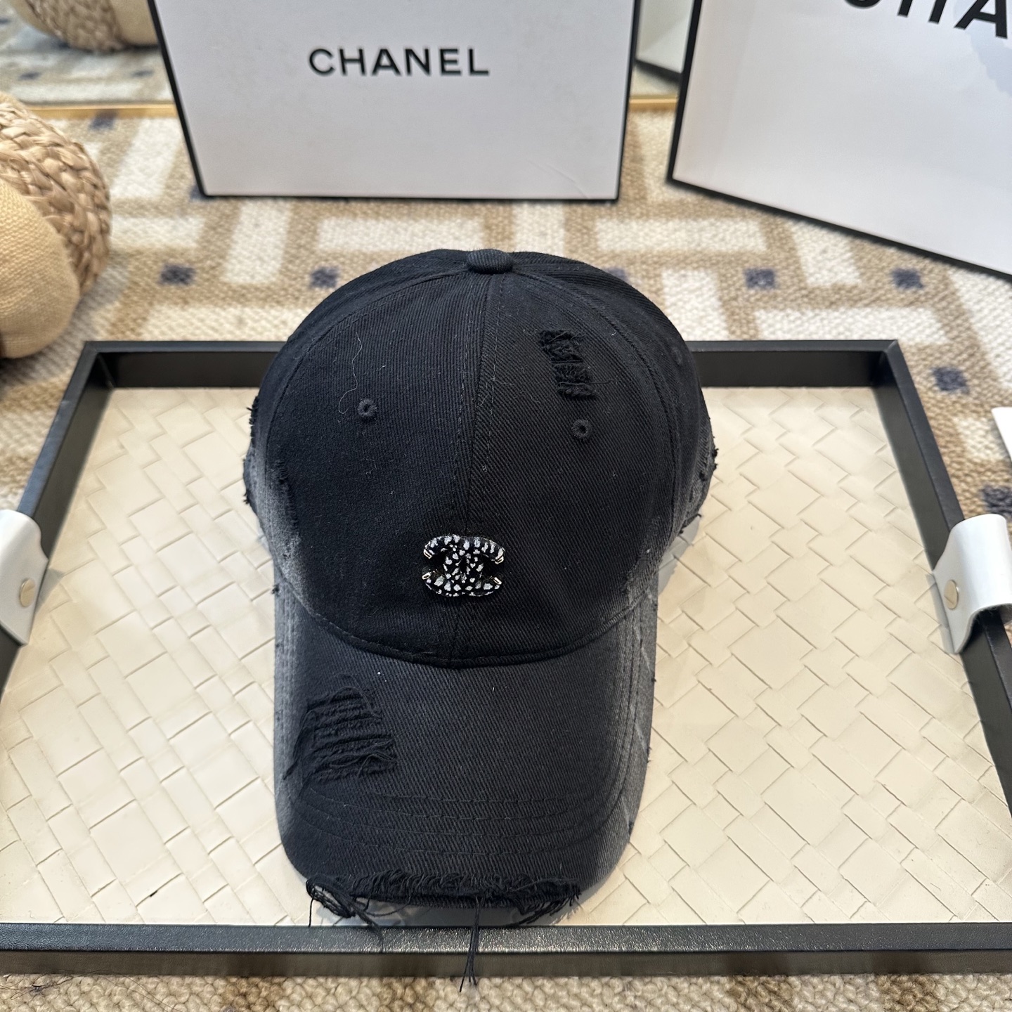 Chanel 新款简约棒球帽，新款 ， 款超好搭配，赶紧入手