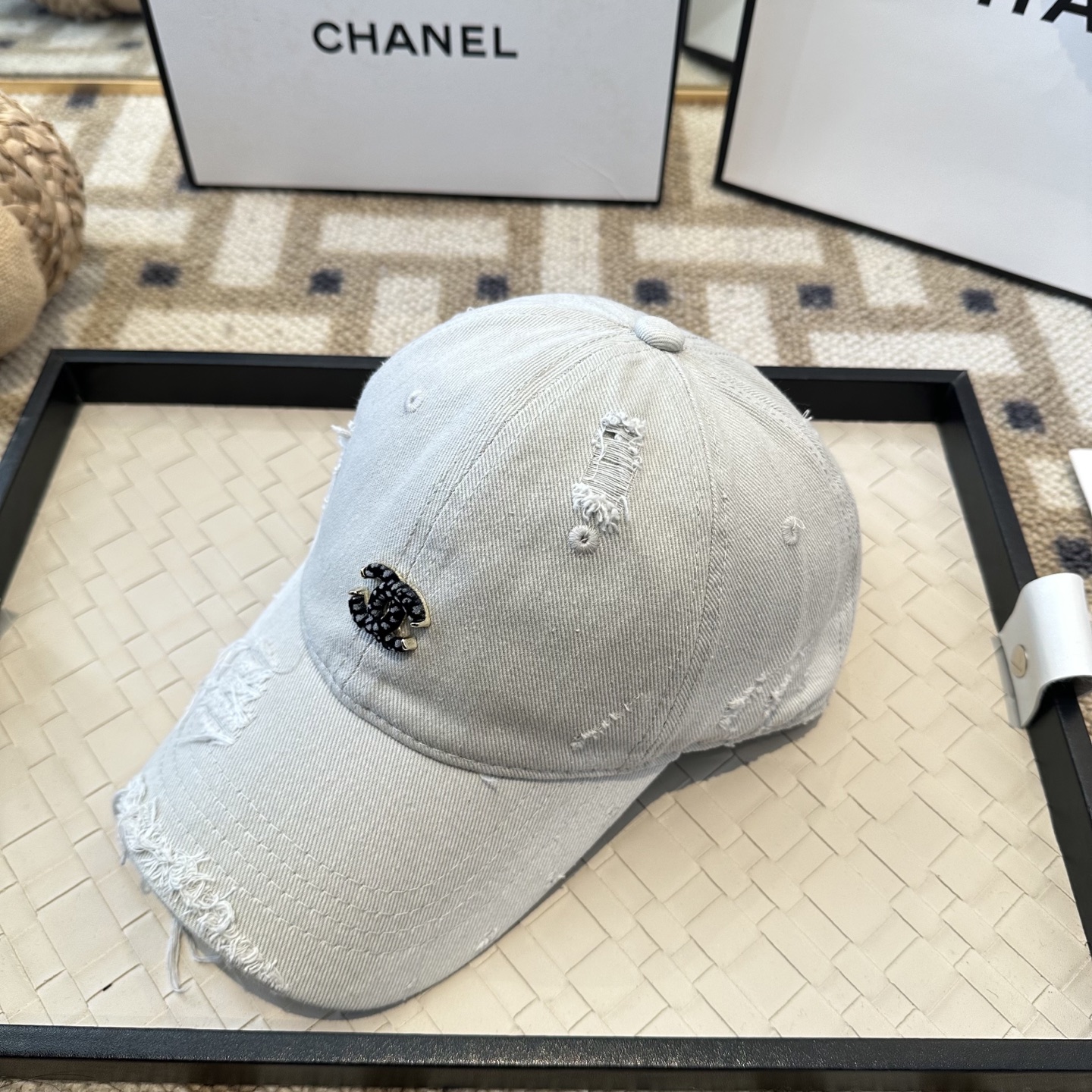 Chanel 新款简约棒球帽，新款 ， 款超好搭配，赶紧入手