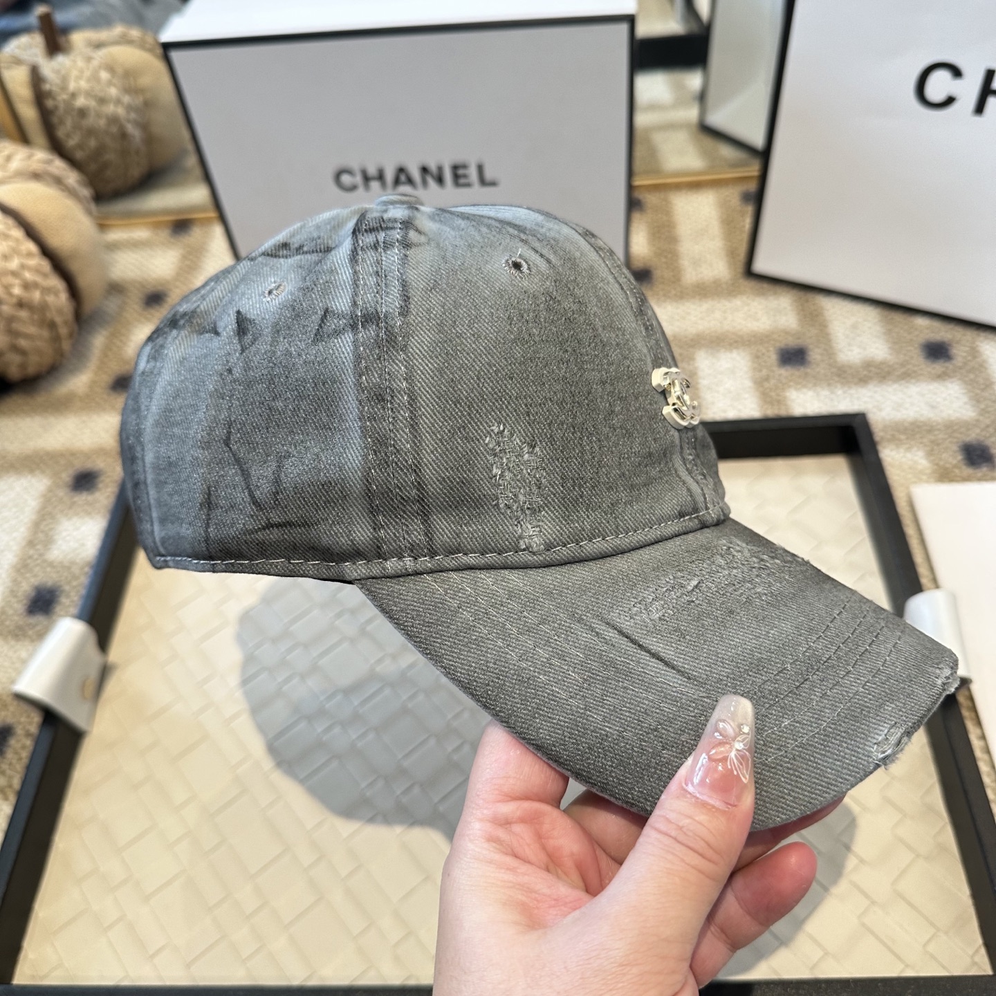 CHANEL香奈儿 新款简约棒球帽，新款出货，大牌款超好搭配，赶紧入手！