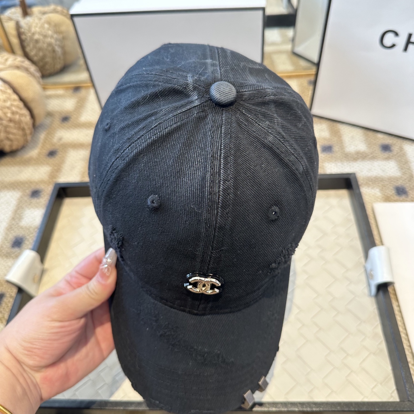 CHANEL香奈儿 新款简约棒球帽，新款出货，大牌款超好搭配，赶紧入手！