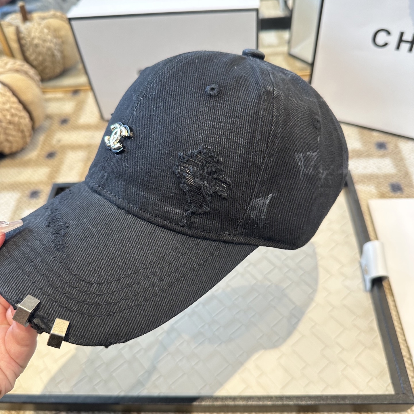 CHANEL香奈儿 新款简约棒球帽，新款出货，大牌款超好搭配，赶紧入手！