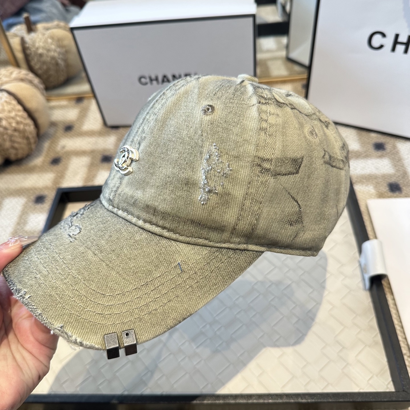 CHANEL香奈儿 新款简约棒球帽，新款出货，大牌款超好搭配，赶紧入手！