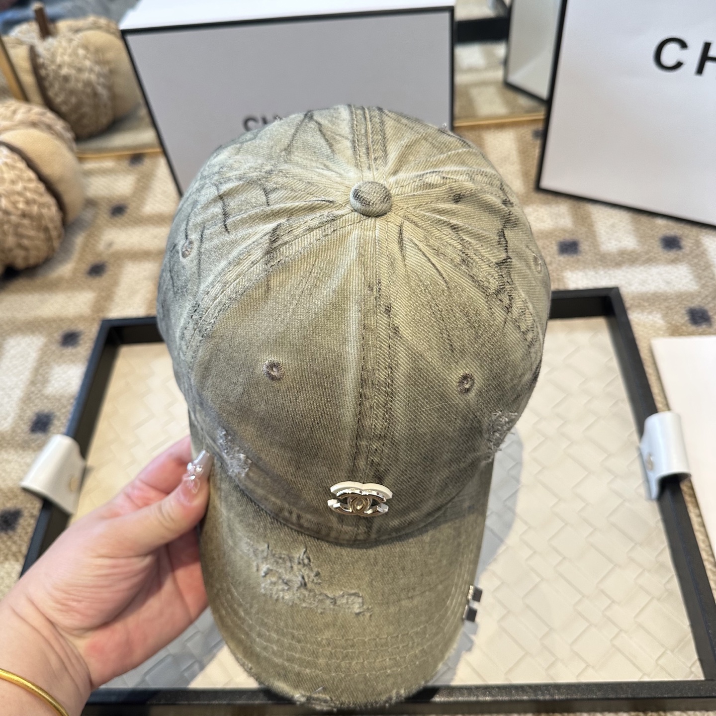 CHANEL香奈儿 新款简约棒球帽，新款出货，大牌款超好搭配，赶紧入手！