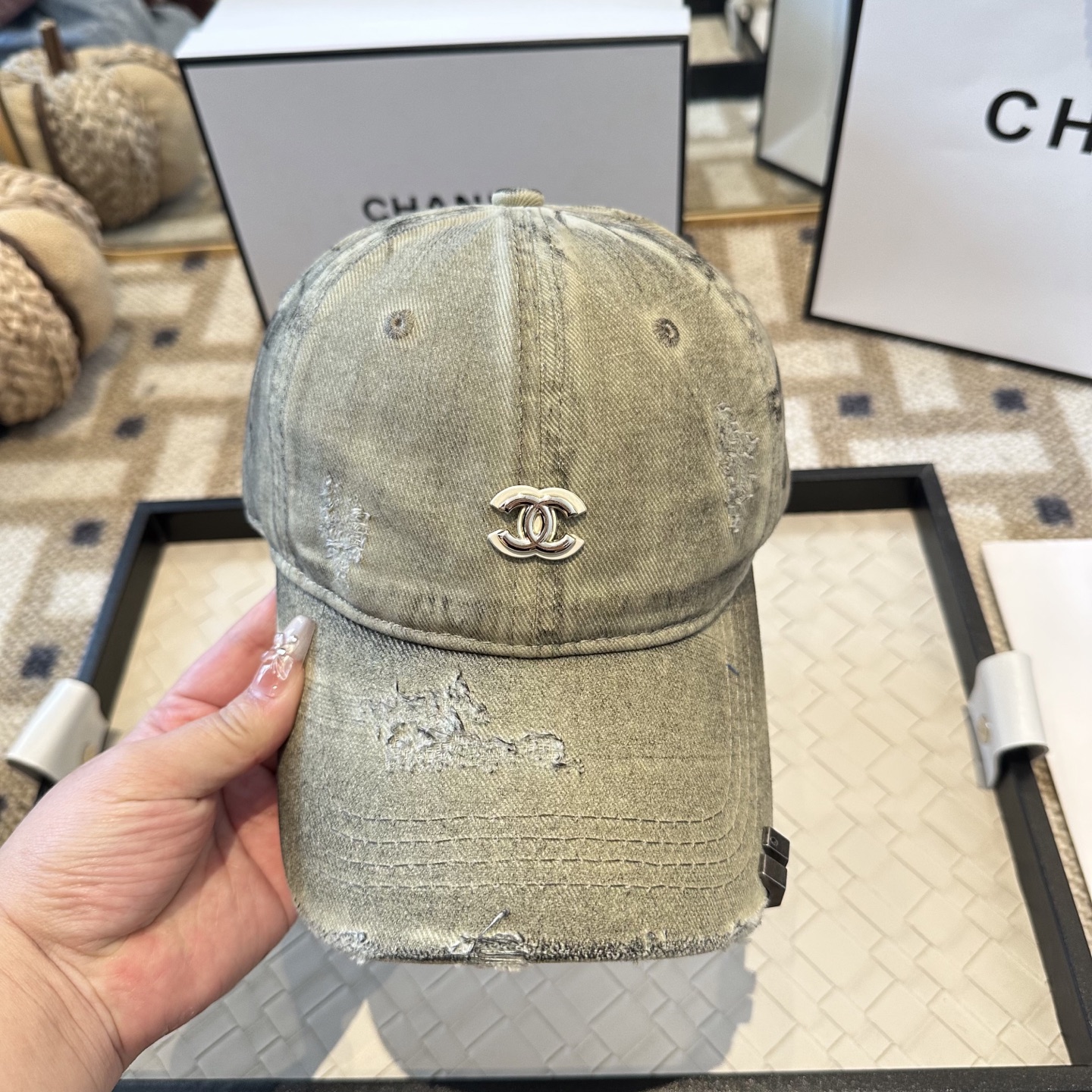 CHANEL香奈儿 新款简约棒球帽，新款出货，大牌款超好搭配，赶紧入手！