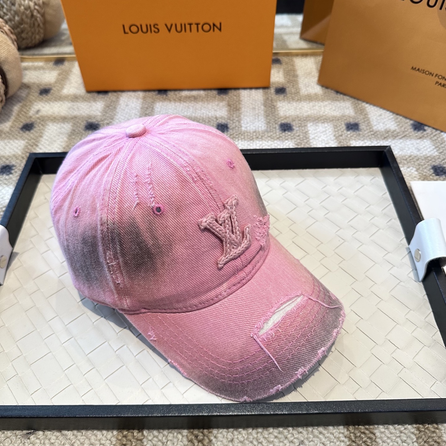 Louis Vuitton LouisVuitton 新款LV棒球帽，重工打造 高端 ，百搭款