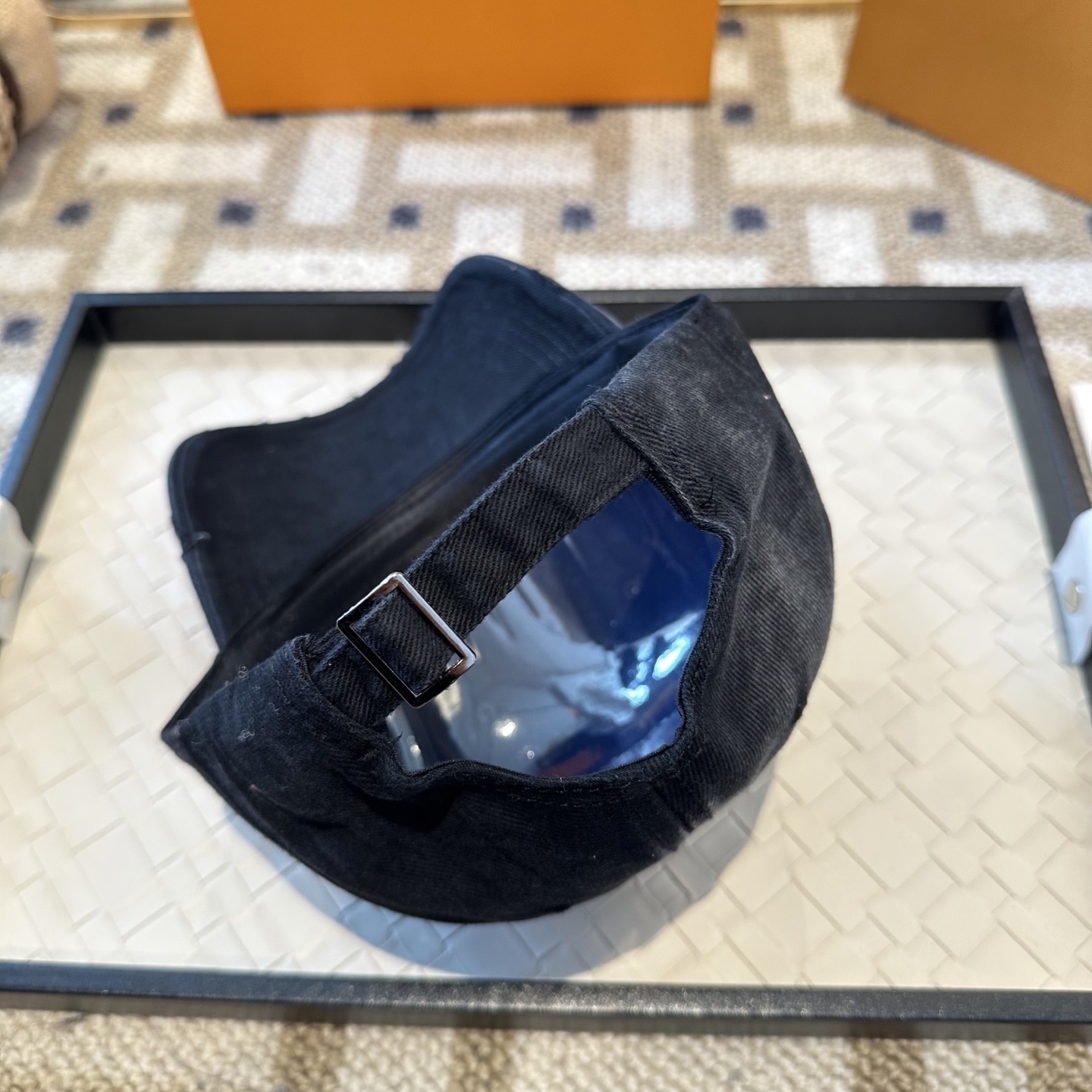 🧢路易威登棒球帽 LouisVuitton😍新款LV棒球帽，重工打造♥️高端大气，百搭款🤗男女通用！