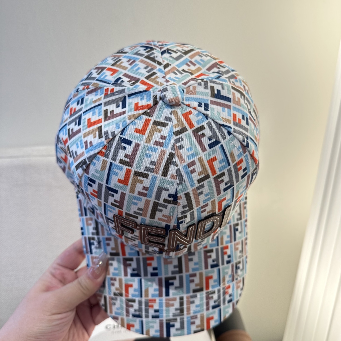 FENDI芬迪 新款棒球帽🧢 经典FF中古单品，气质穿搭单品，质量杠杠👍