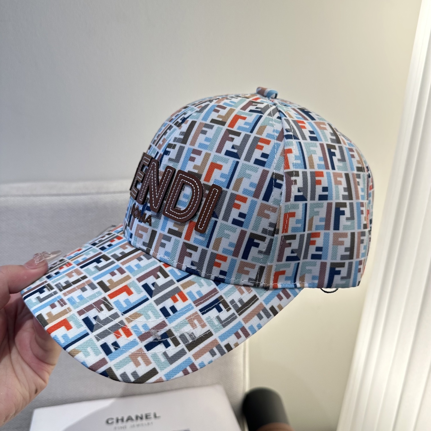 FENDI芬迪 新款棒球帽🧢 经典FF中古单品，气质穿搭单品，质量杠杠👍