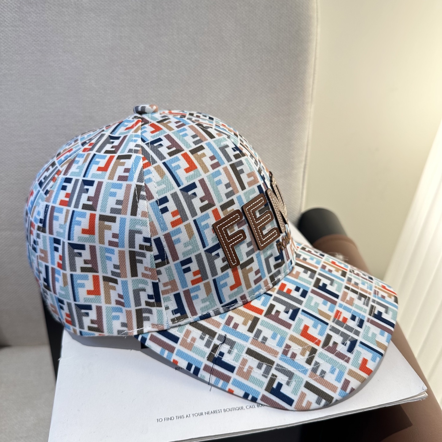 FENDI芬迪 新款棒球帽🧢 经典FF中古单品，气质穿搭单品，质量杠杠👍