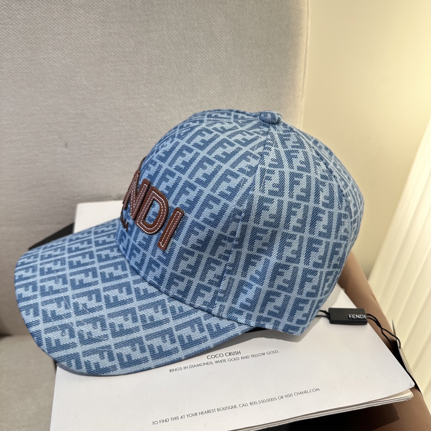 FENDI芬迪 新款棒球帽🧢 经典FF中古单品，气质穿搭单品，质量杠杠👍