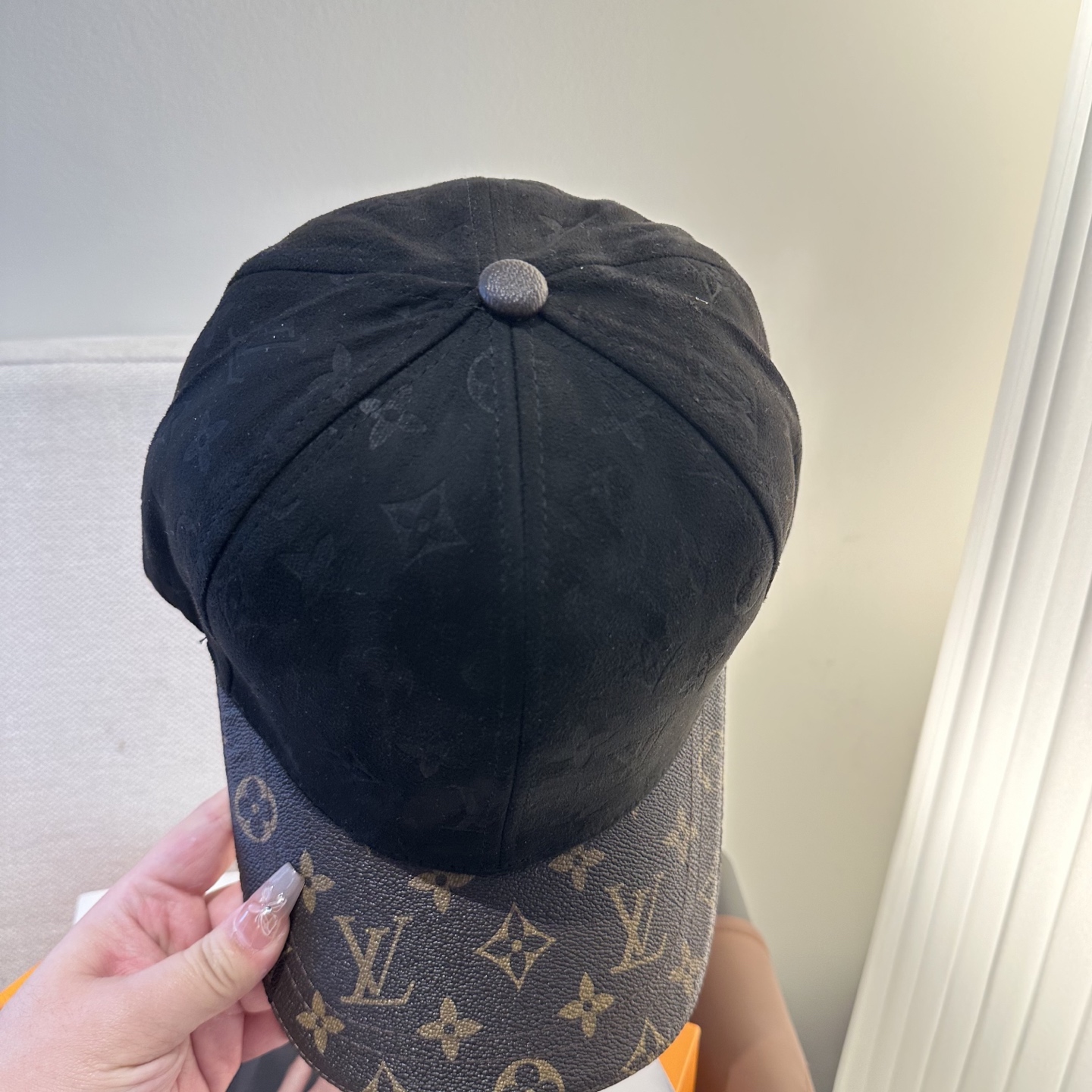 🧢路易威登棒球帽 LouisVuitton😍新款LV棒球帽，重工打造♥️高端大气，百搭款🤗男女通用！