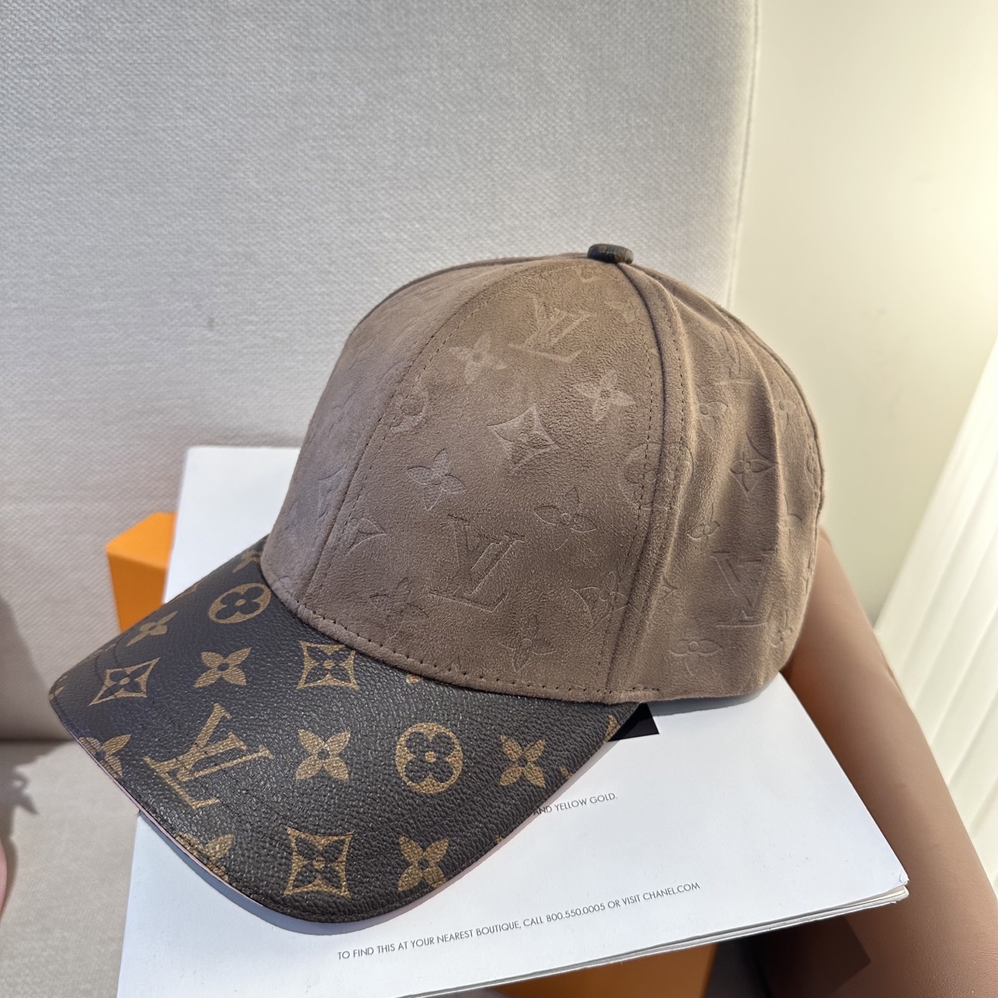 🧢路易威登棒球帽 LouisVuitton😍新款LV棒球帽，重工打造♥️高端大气，百搭款🤗男女通用！